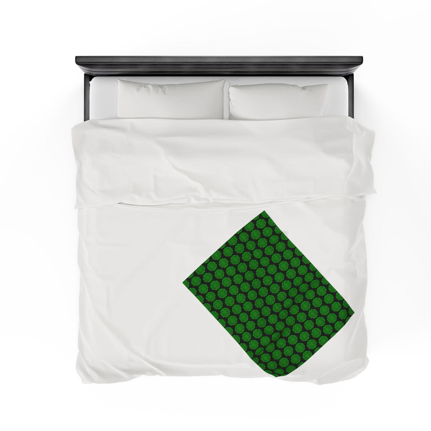 Hmong Velveteen Plush Blanket (black & green)
