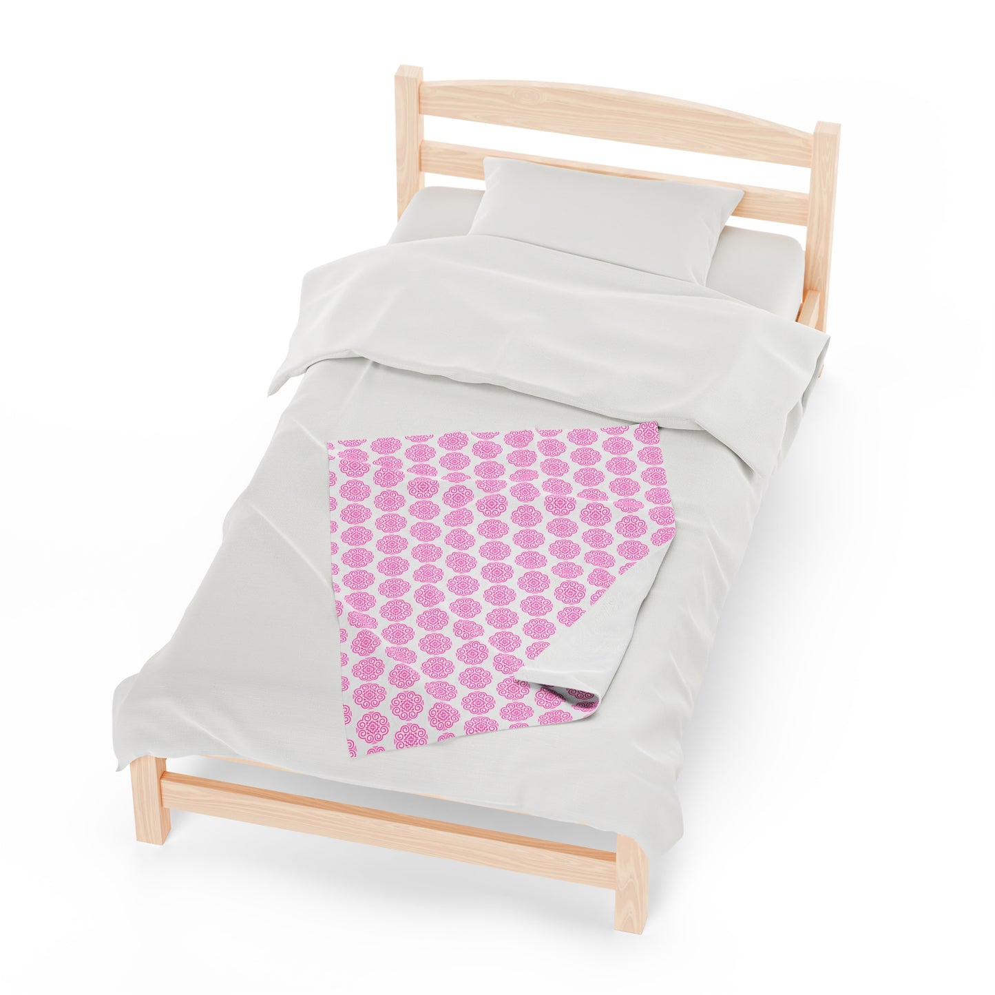 Hmong Velveteen Plush Blanket (white & pink)