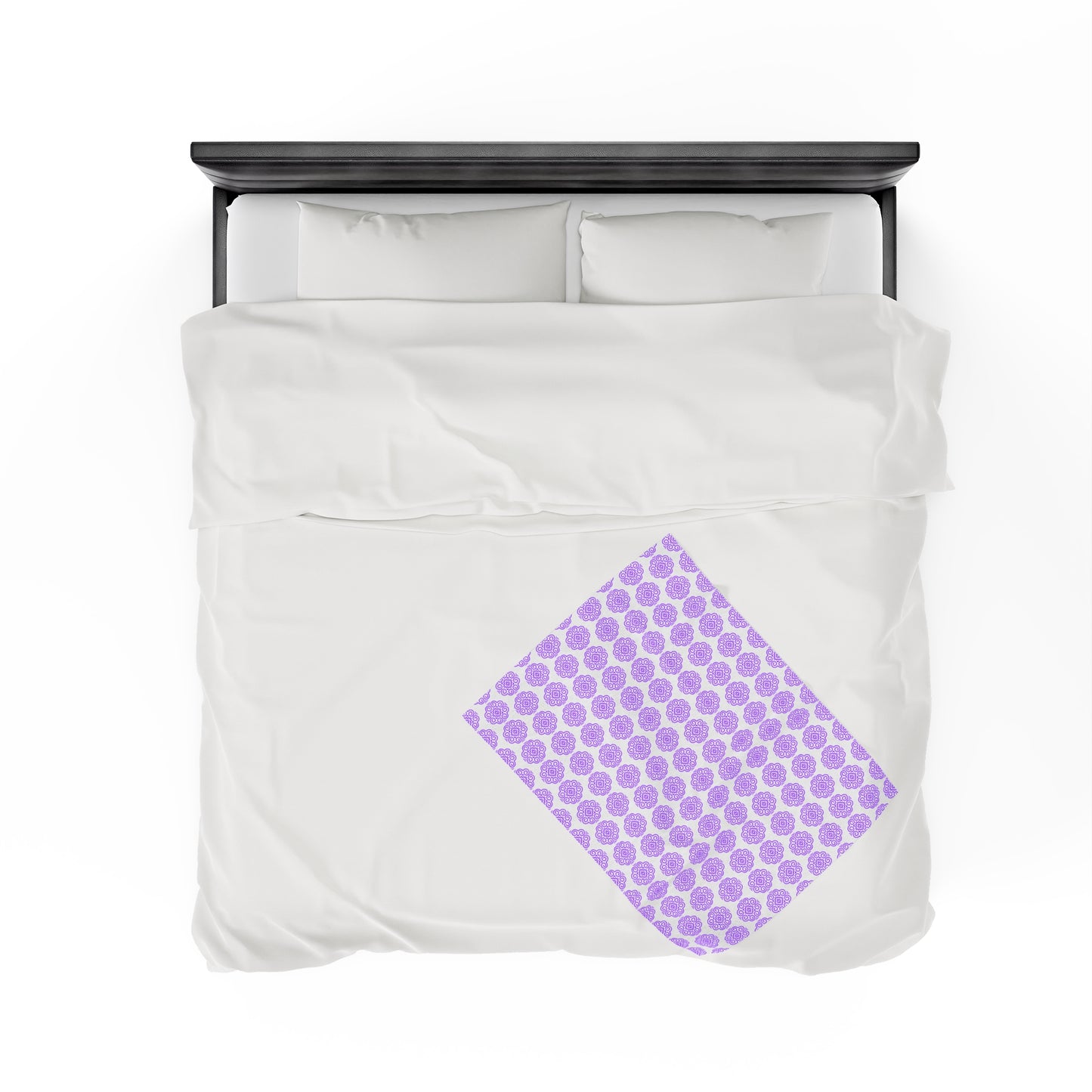 Hmong Velveteen Plush Blanket (white & purple)