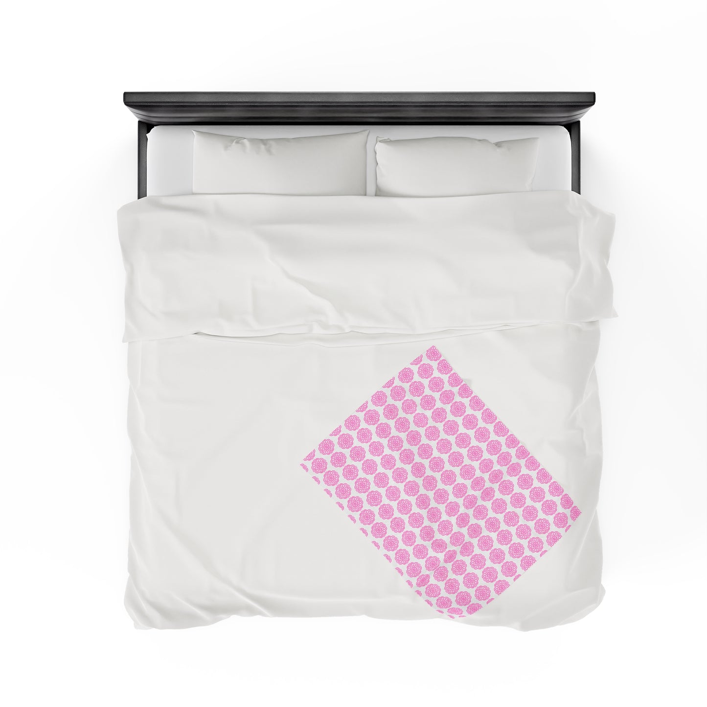 Hmong Velveteen Plush Blanket (white & pink)
