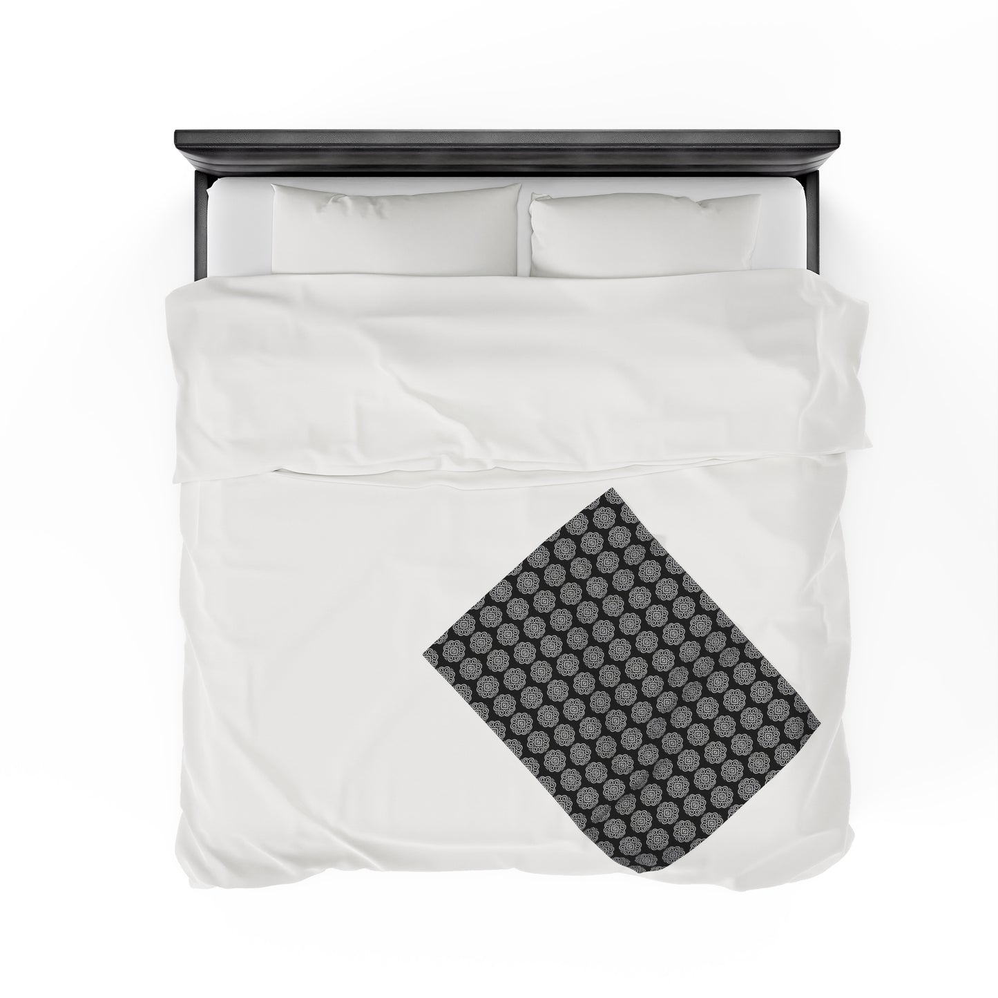 Hmong Velveteen Plush Blanket (black & white)