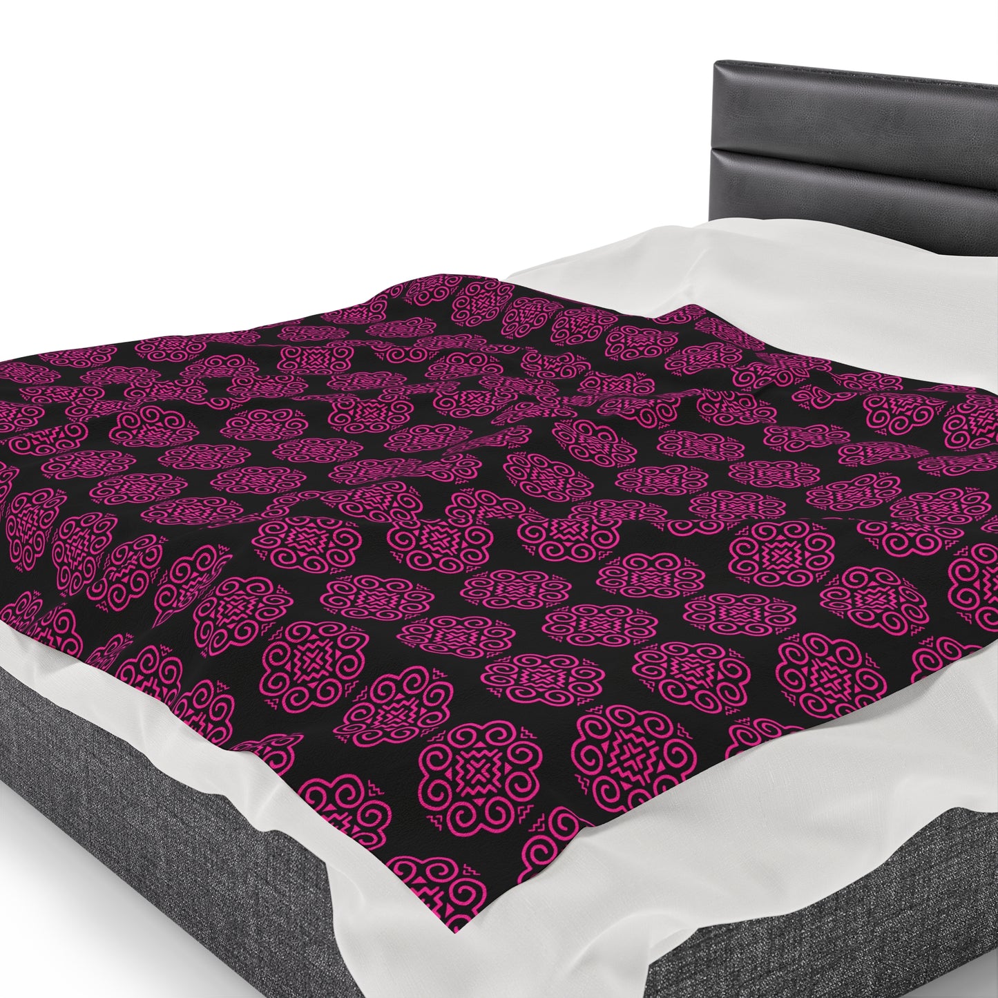 Hmong Velveteen Plush Blanket (black & pink)