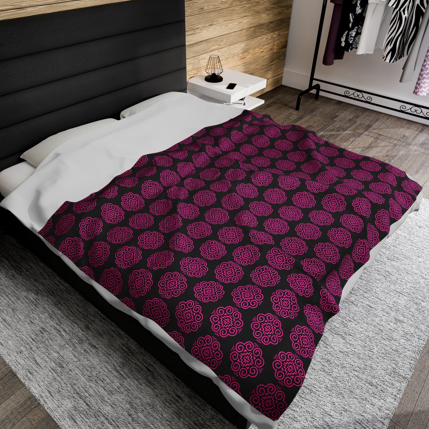 Hmong Velveteen Plush Blanket (black & pink)