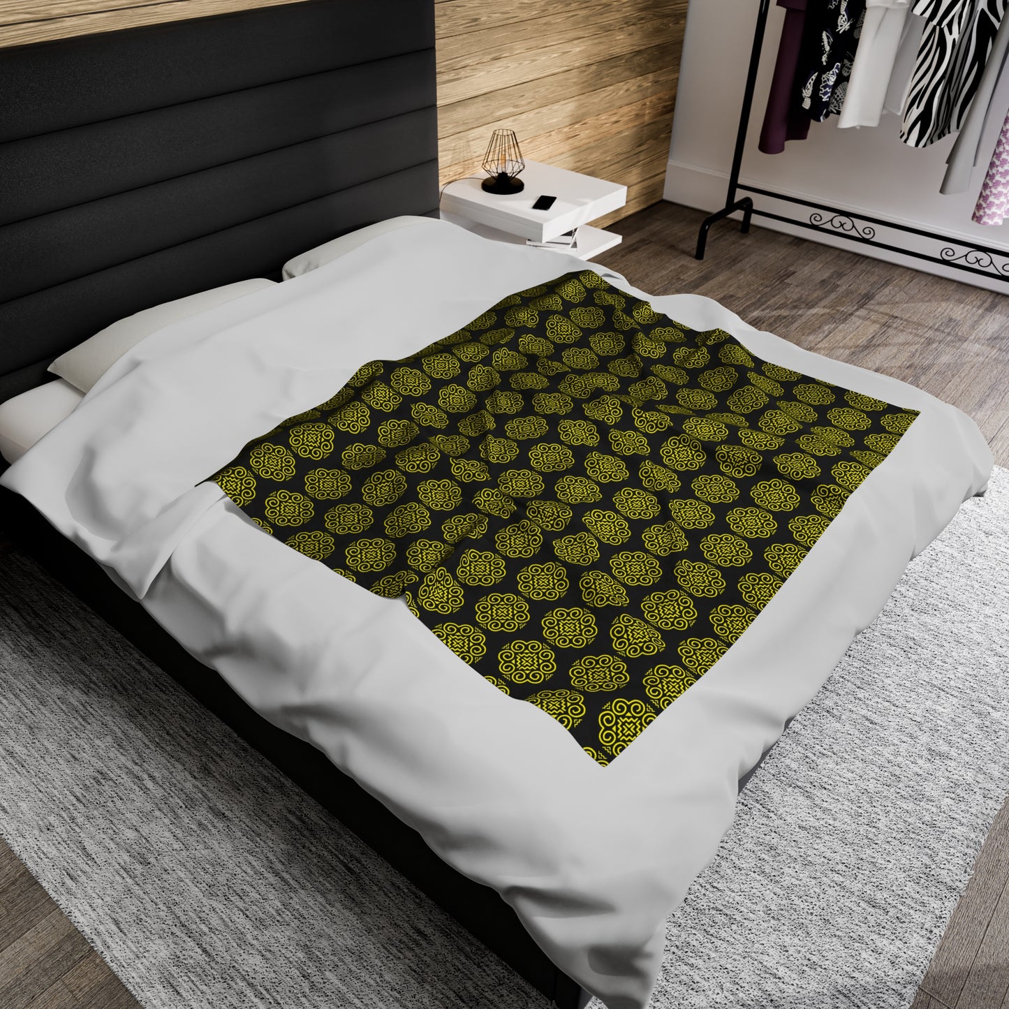 Hmong Velveteen Plush Blanket (black & yellow)