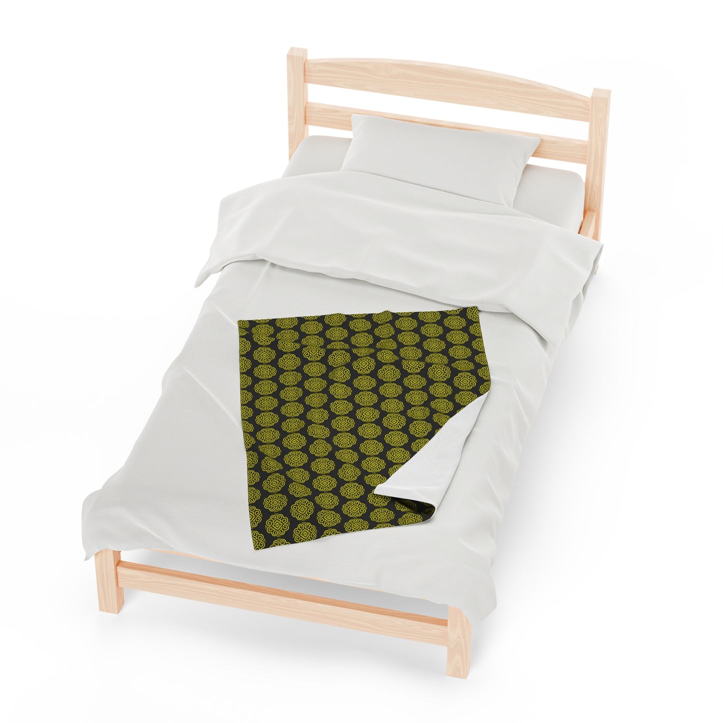 Hmong Velveteen Plush Blanket (black & yellow)