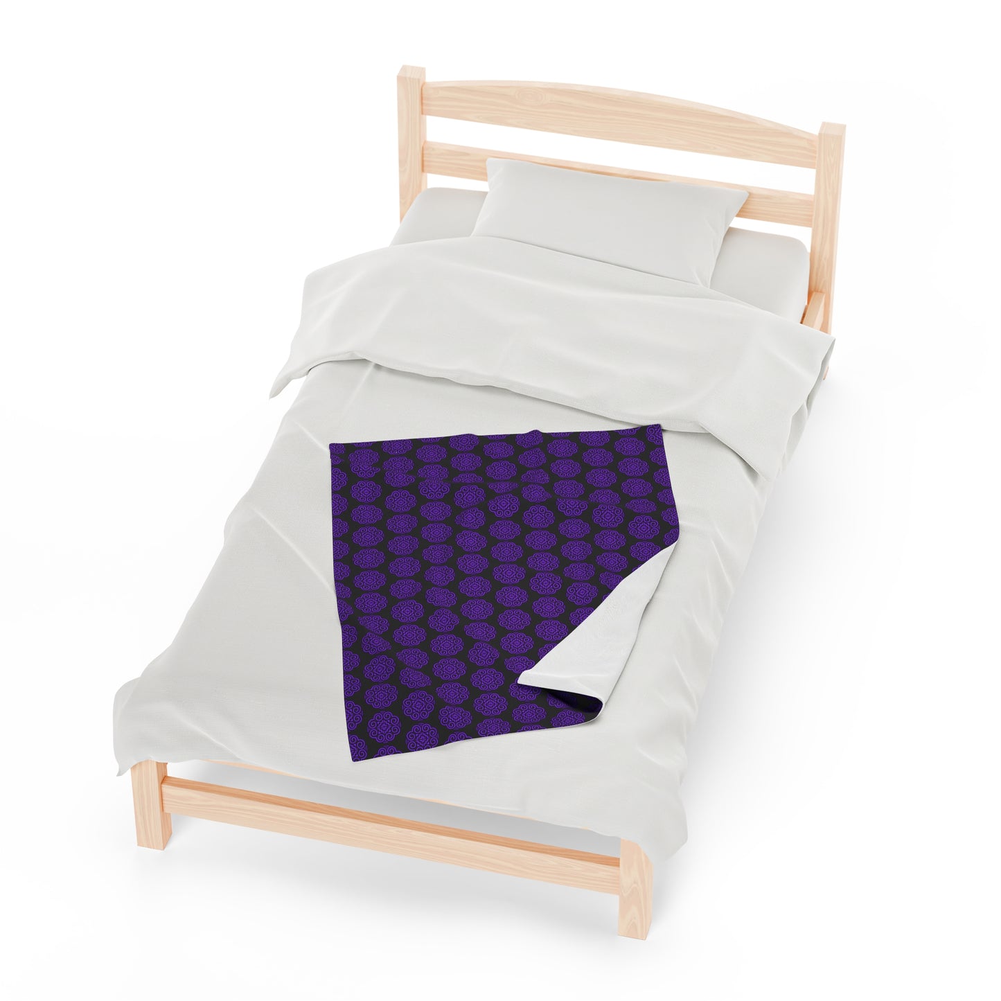 Hmong Velveteen Plush Blanket (black & purple)