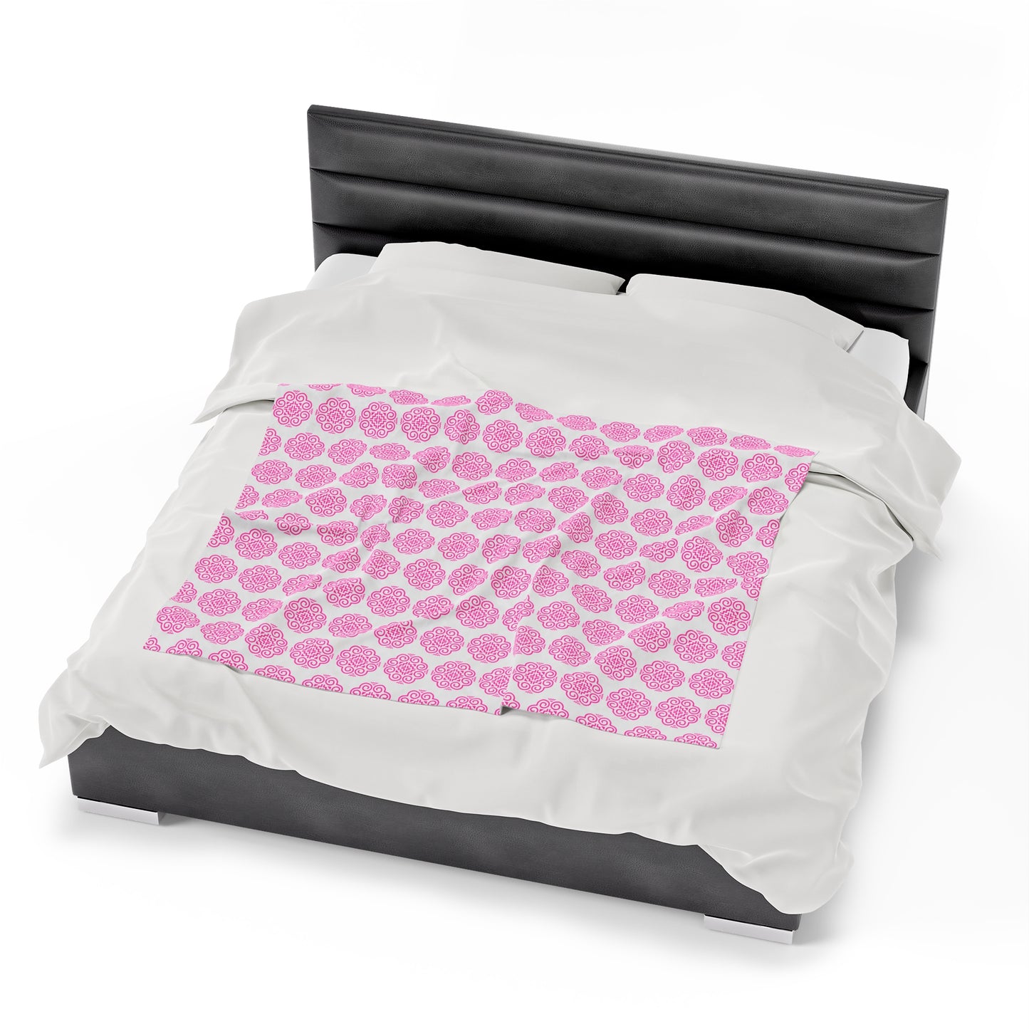 Hmong Velveteen Plush Blanket (white & pink)