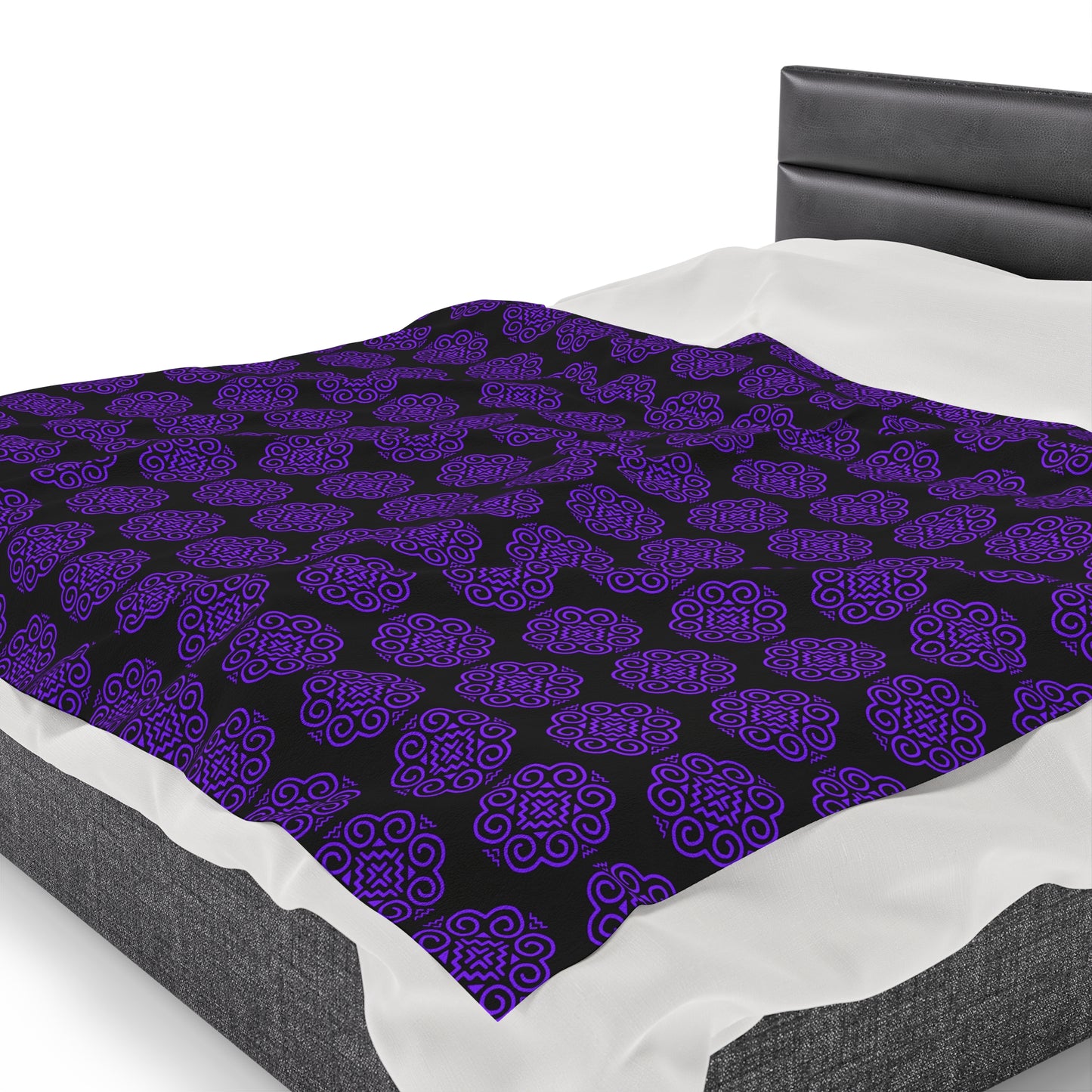 Hmong Velveteen Plush Blanket (black & purple)