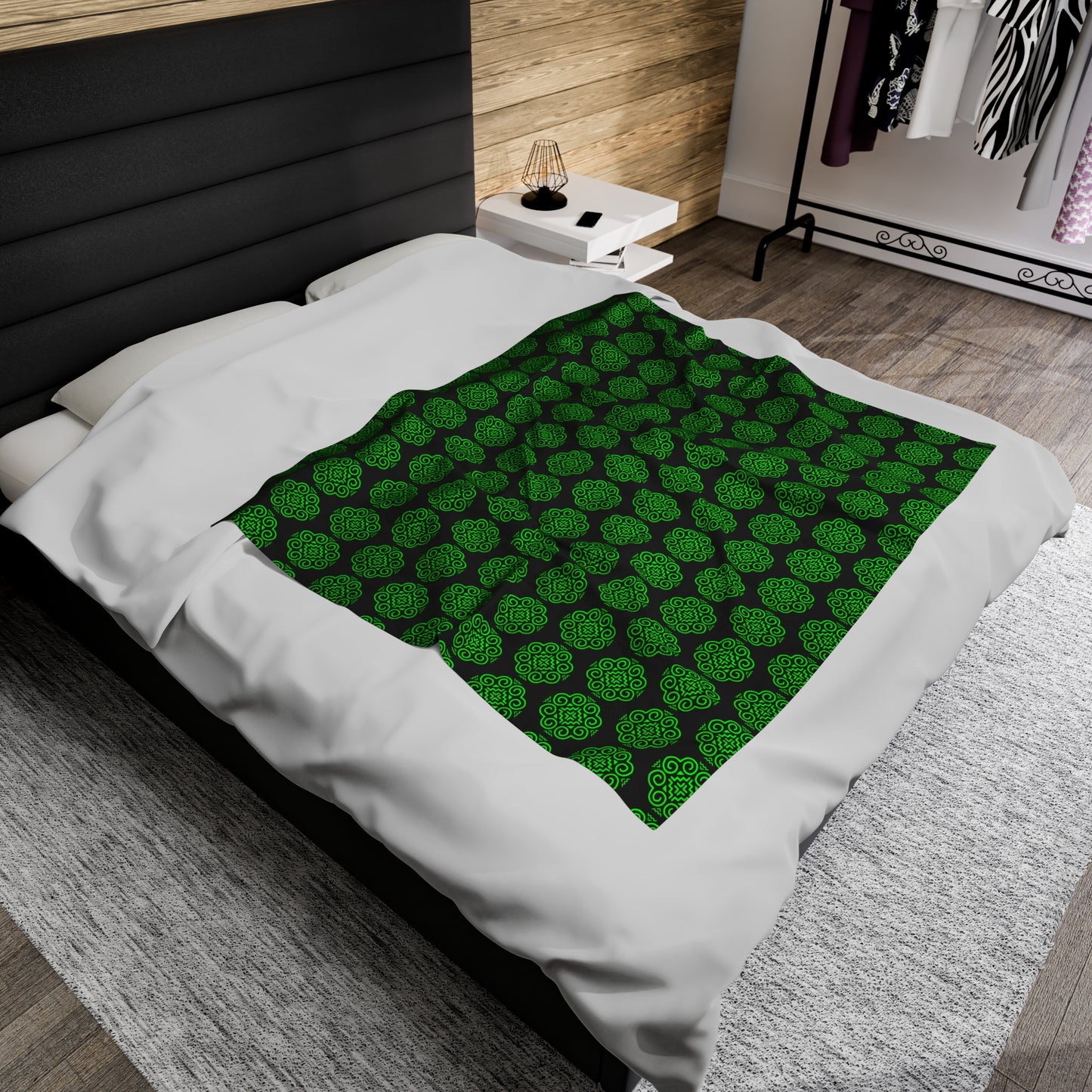 Hmong Velveteen Plush Blanket (black & green)