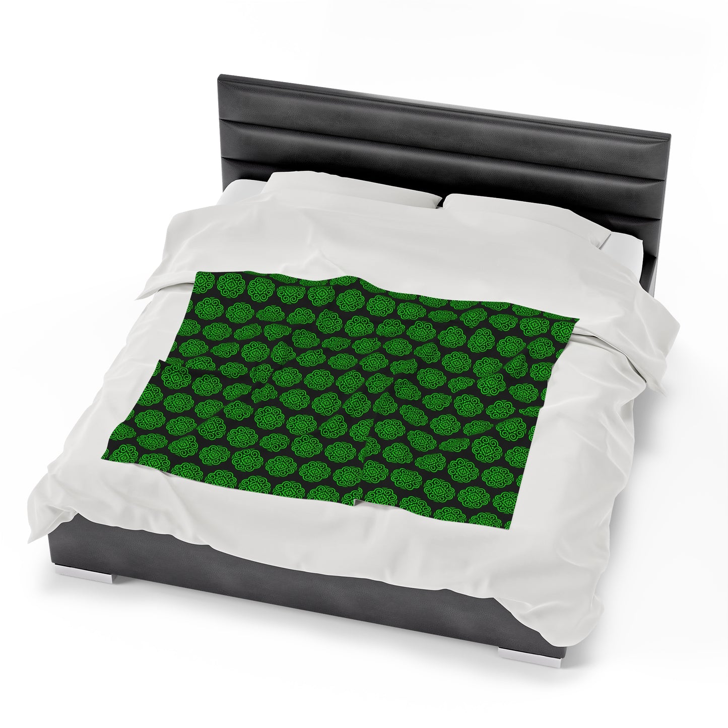 Hmong Velveteen Plush Blanket (black & green)