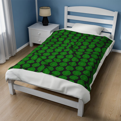 Hmong Velveteen Plush Blanket (black & green)