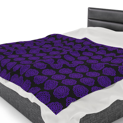 Hmong Velveteen Plush Blanket (black & purple)