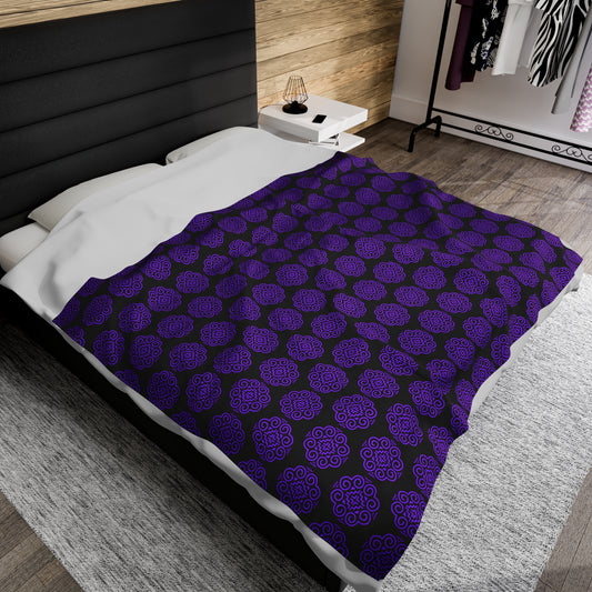 Hmong Velveteen Plush Blanket (black & purple)