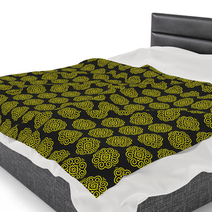 Hmong Velveteen Plush Blanket (black & yellow)