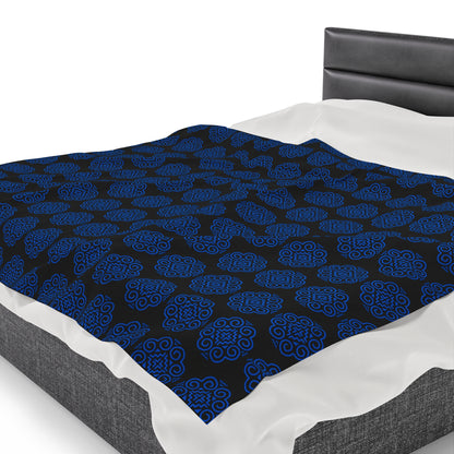 Hmong Velveteen Plush Blanket (black & blue)