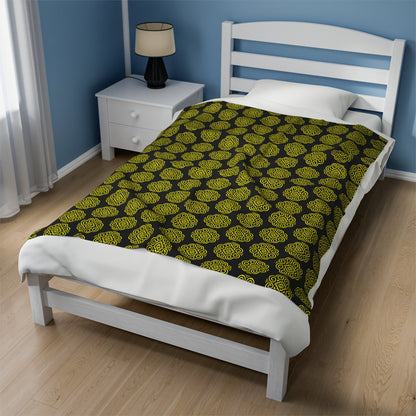Hmong Velveteen Plush Blanket (black & yellow)